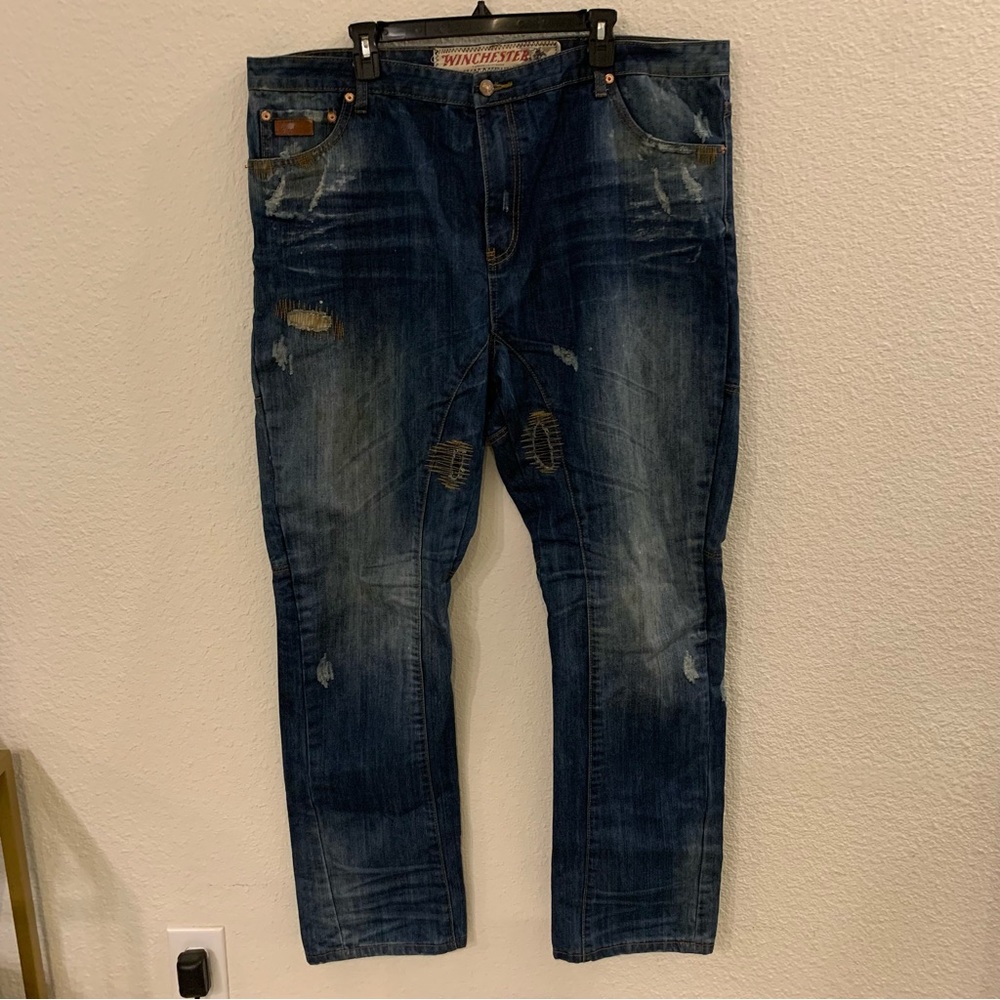 Winchester men’s 42 x 34 distressed blue jeans straight leg